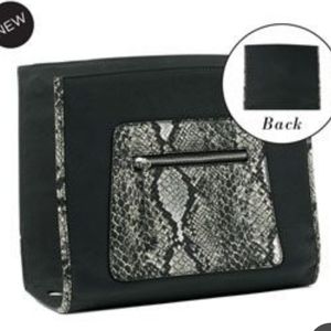 Magnolia and vine Wraparound flap Accent